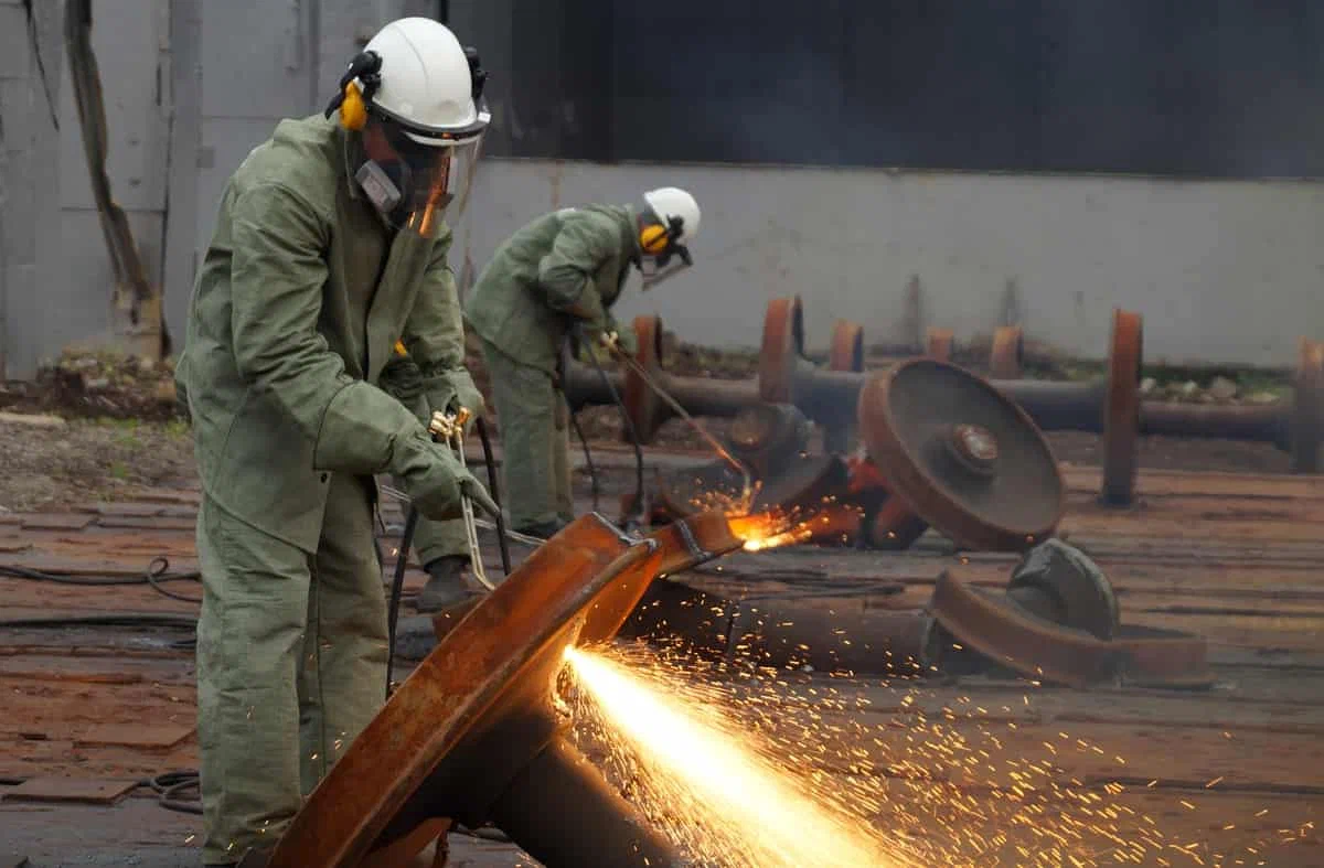 Сварщик газовой сварки (А/02.2)